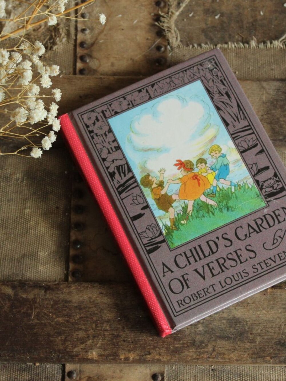Vintage 1990s Book, "A Childs Garden of Verses", Robert Louis Stevenson, Illustr